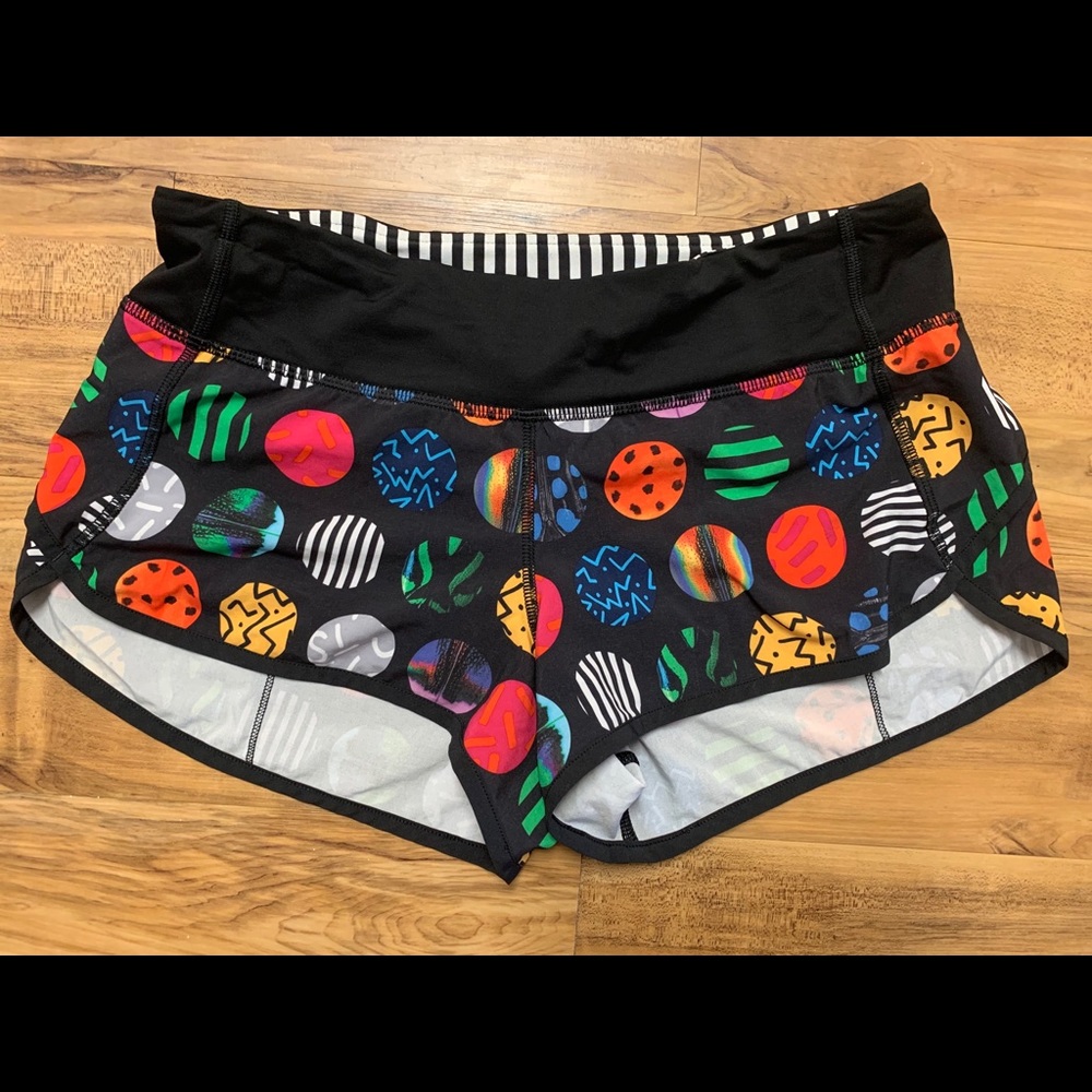 lululemon athletica Black Multicolor Printed Women’s Running Shorts